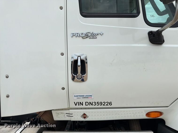 image for item FB7459 2013 International LF687 semi truck