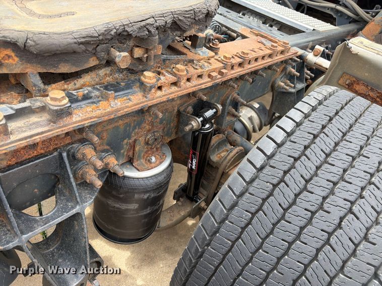 image for item FB7459 2013 International LF687 semi truck