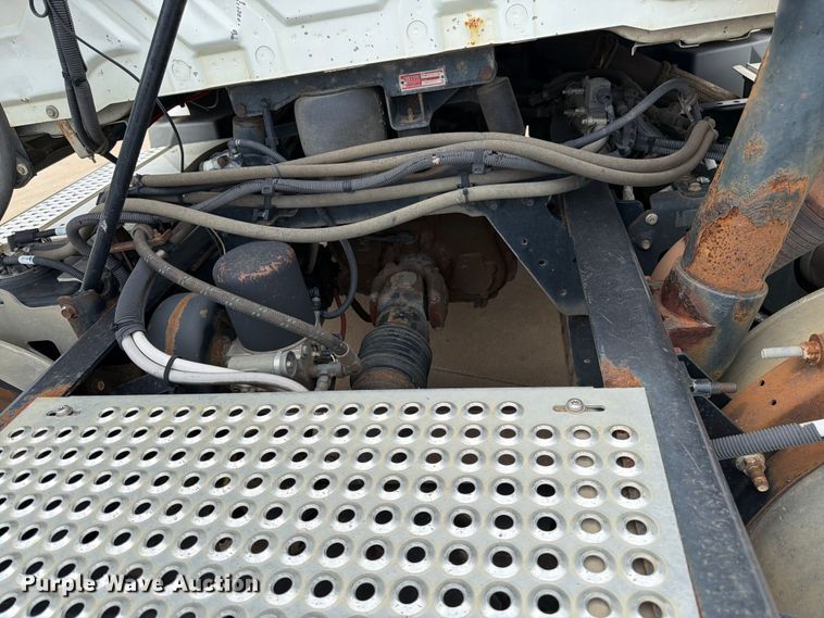 image for item FB7459 2013 International LF687 semi truck