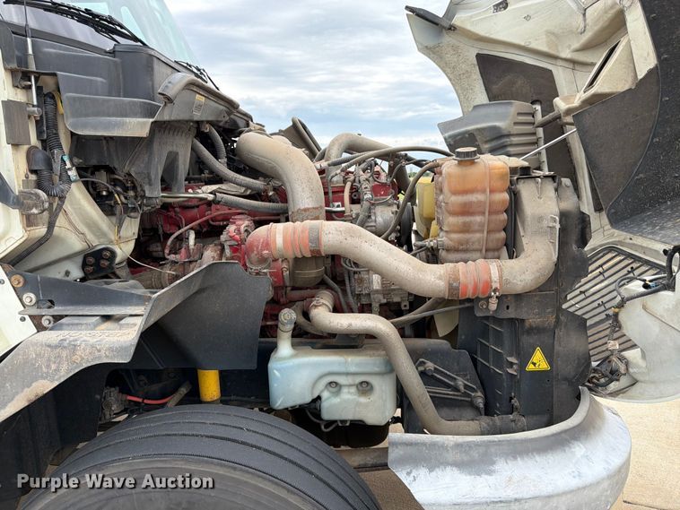 image for item FB7459 2013 International LF687 semi truck