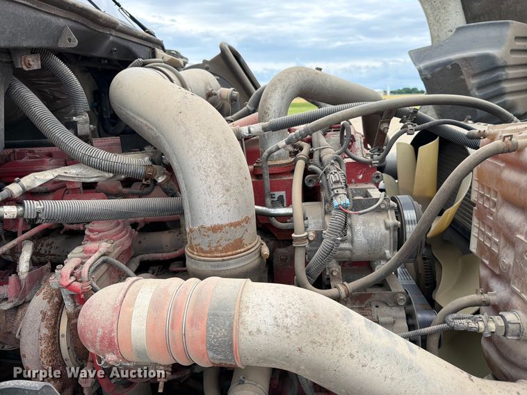 image for item FB7459 2013 International LF687 semi truck
