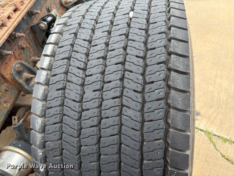 image for item FB7459 2013 International LF687 semi truck
