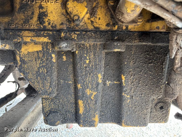 image for item FC1633 2001 Freightliner FLD112 semi truck