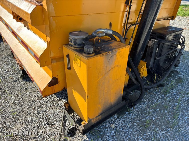 image for item FC1653 Dump bed