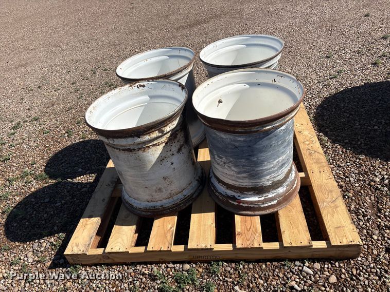image for item FC2388 (4) 24x22.5 wheels