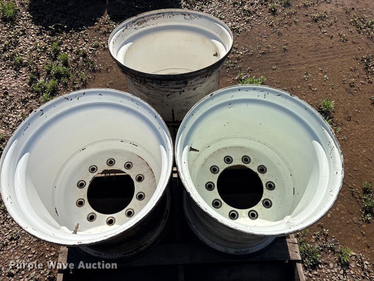 image for item FC2390 (5) 24x22.5 wheels