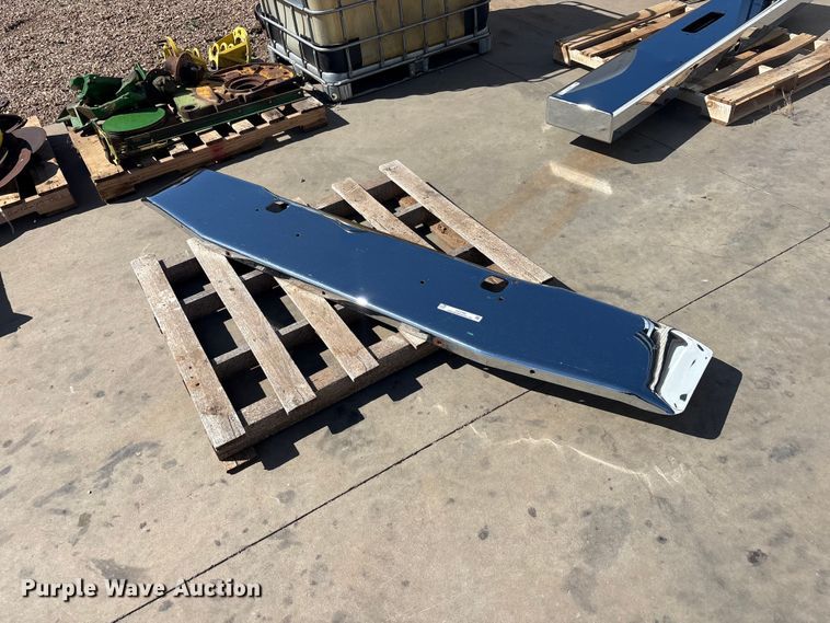 image for item FC2395 Front bumper