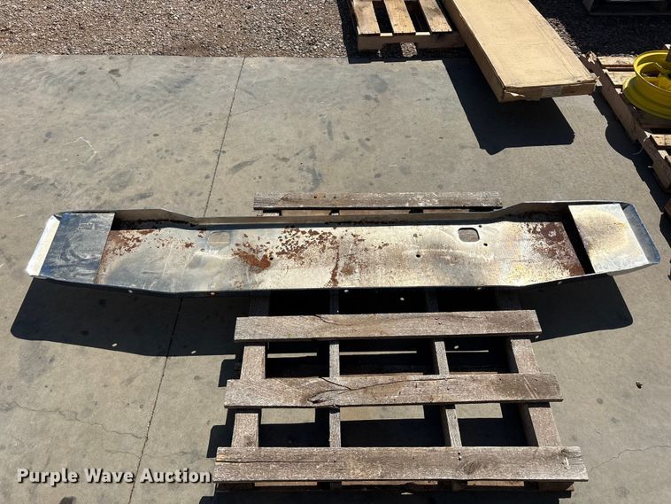 image for item FC2395 Front bumper