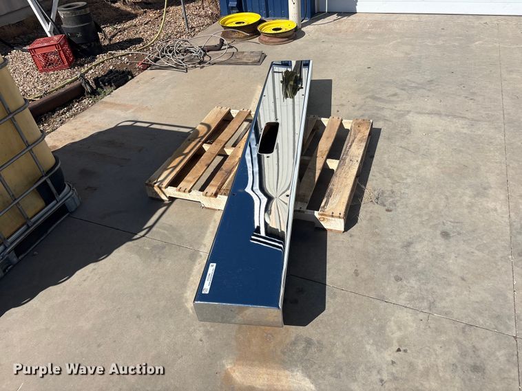 image for item FC2396 Westernstar W4900SF bumper