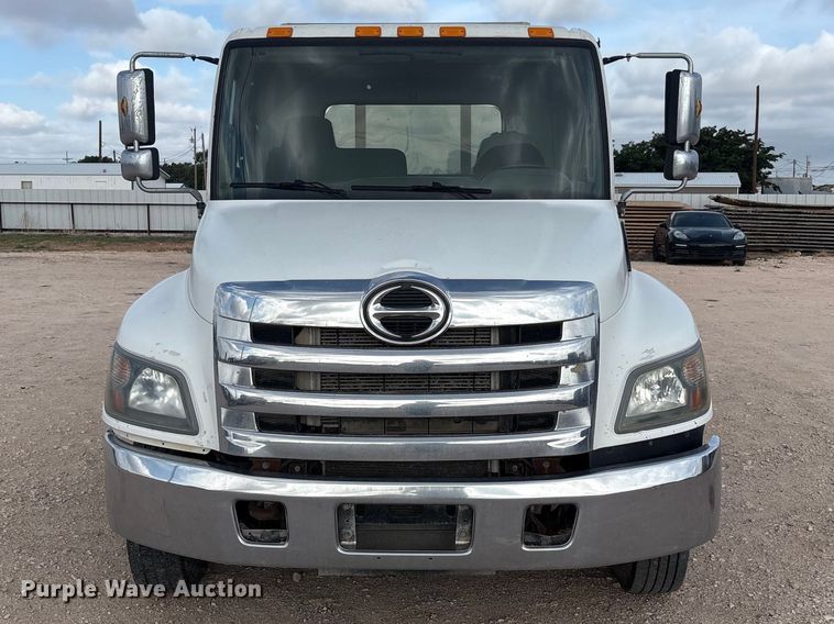 image for item FC2403 2016 Hino 268 rollback truck