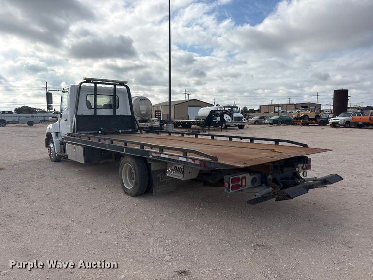 image for item FC2403 2016 Hino 268 rollback truck