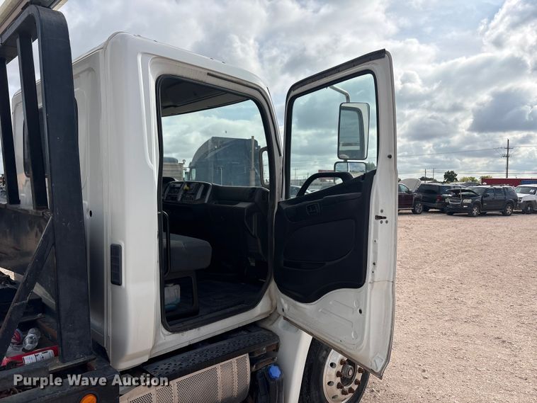 image for item FC2403 2016 Hino 268 rollback truck