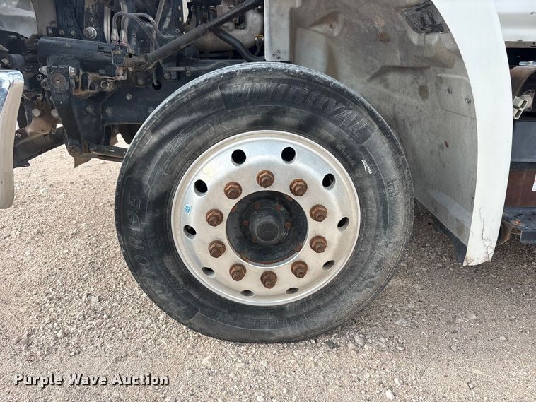image for item FC2403 2016 Hino 268 rollback truck