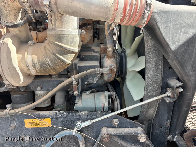 image for item FC2404 2000 Kenworth T600 tow truck