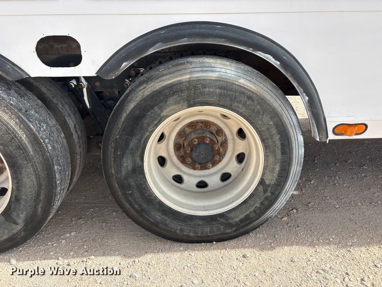 image for item FC2404 2000 Kenworth T600 tow truck