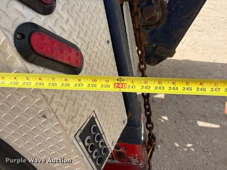 image for item FC2404 2000 Kenworth T600 tow truck