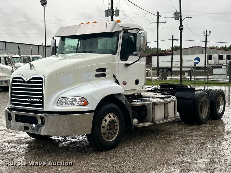 2017-mack-cxu613-other-truck #1490258