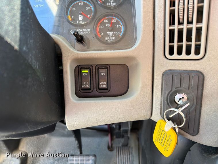 image for item FC3138 2017 International 4300 refrigerated truck
