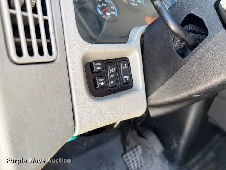 image for item FC3138 2017 International 4300 refrigerated truck