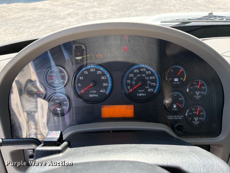 image for item FC3138 2017 International 4300 refrigerated truck