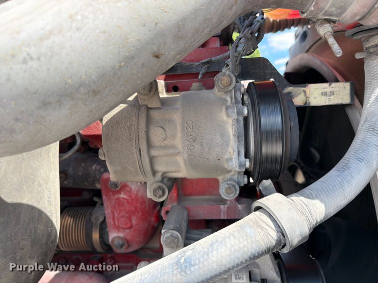 image for item FC3147 2014 Kenworth T660 semi truck