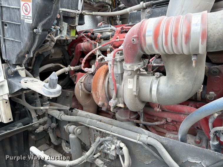 image for item FC3149 2012 Kenworth T660 semi truck