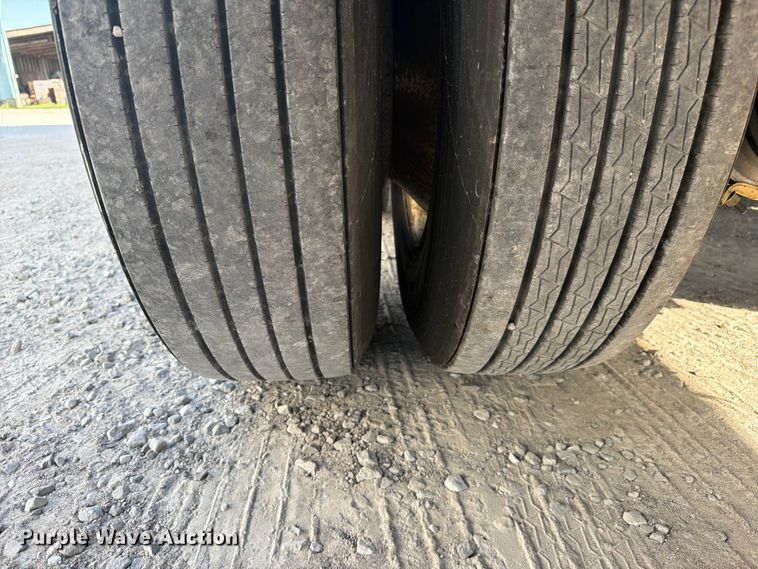 image for item FC3150 2011 Utility Trailer Manufacturer refrigerated van trailer