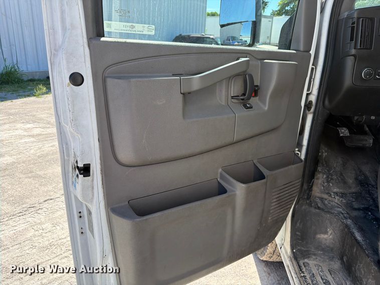 image for item FC3151 2019 GMC Savana refrigerated truck