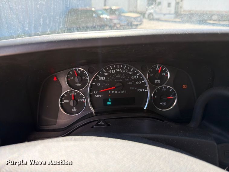 image for item FC3151 2019 GMC Savana refrigerated truck
