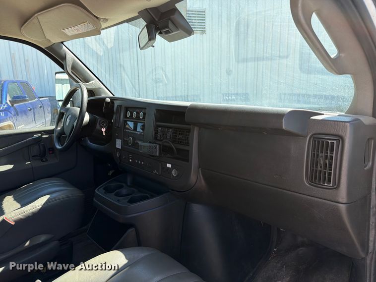 image for item FC3151 2019 GMC Savana refrigerated truck