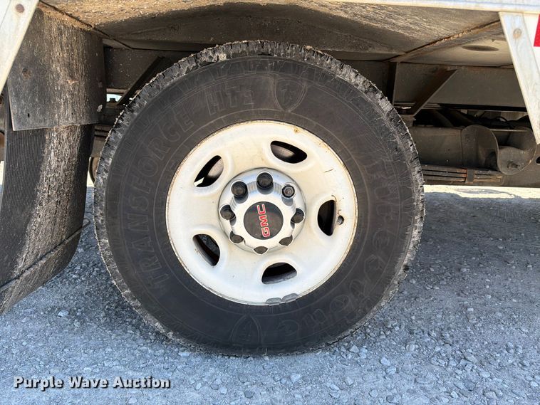 image for item FC3151 2019 GMC Savana refrigerated truck