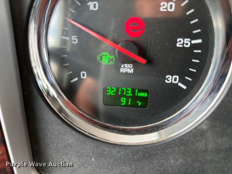 image for item FC3154 2014 Kenworth T660 semi truck