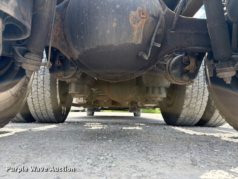image for item FC3154 2014 Kenworth T660 semi truck