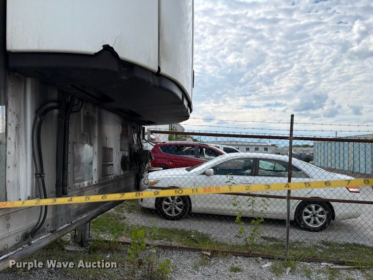 image for item FC3155 2011 Great Dane Trailers refrigerated van trailer