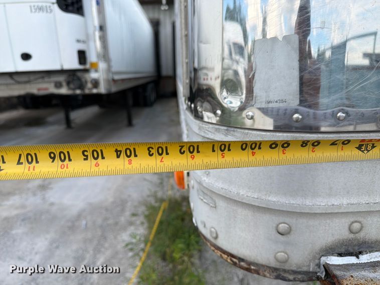 image for item FC3155 2011 Great Dane Trailers refrigerated van trailer