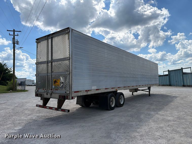 image for item FC3157 2005 Utility Trailer Manufacturer refrigerated van trailer