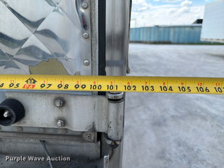 image for item FC3157 2005 Utility Trailer Manufacturer refrigerated van trailer