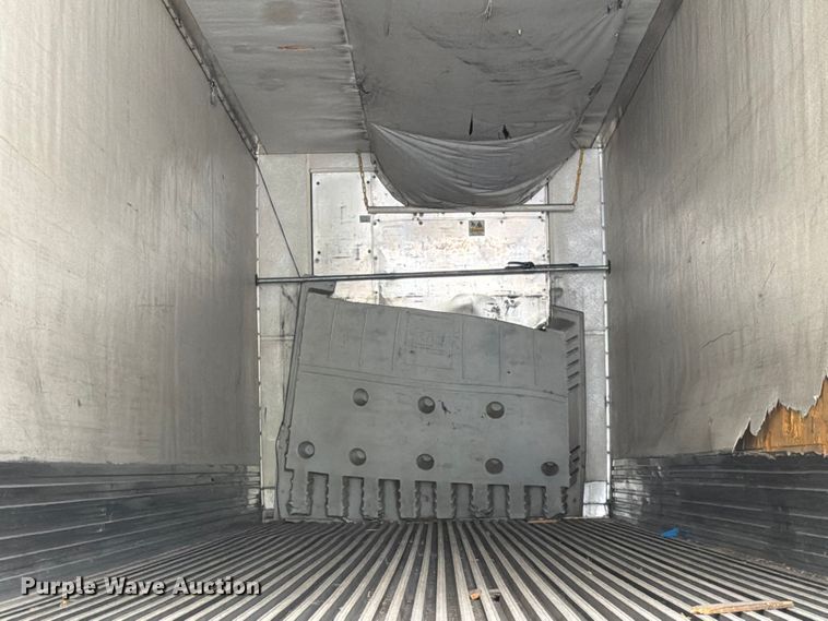 image for item FC3157 2005 Utility Trailer Manufacturer refrigerated van trailer