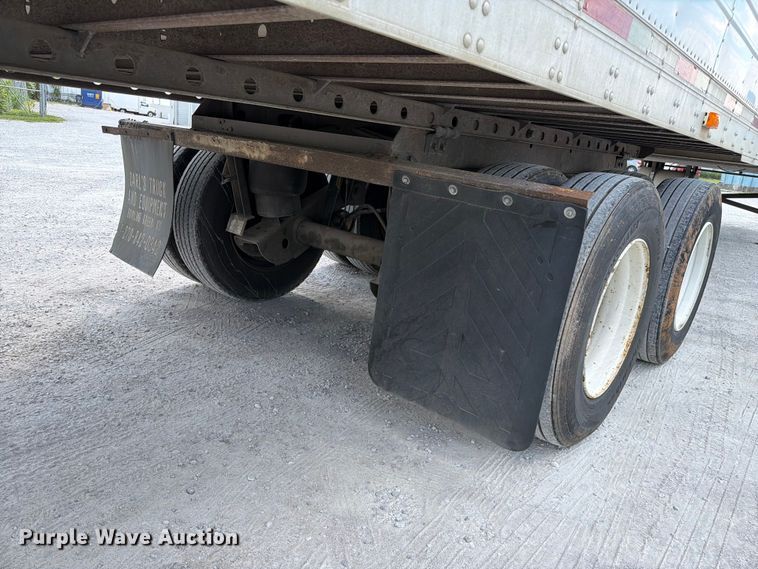 image for item FC3157 2005 Utility Trailer Manufacturer refrigerated van trailer