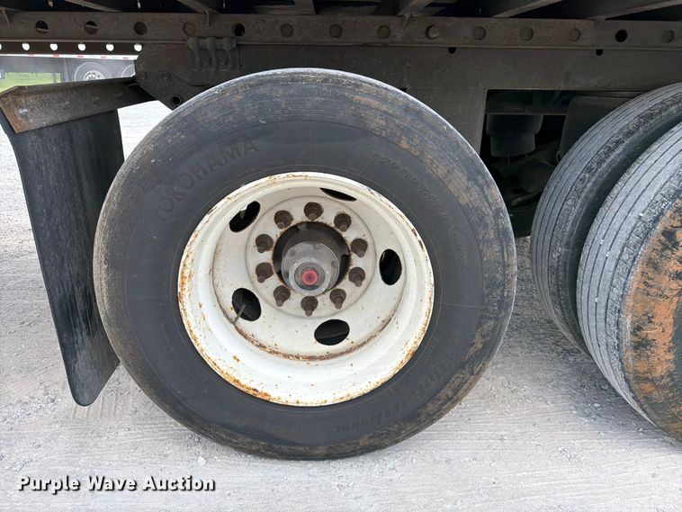 image for item FC3157 2005 Utility Trailer Manufacturer refrigerated van trailer