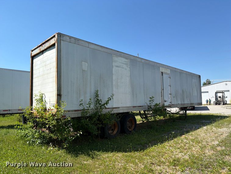 image for item FC3182 1994 Wabash refrigerated van trailer
