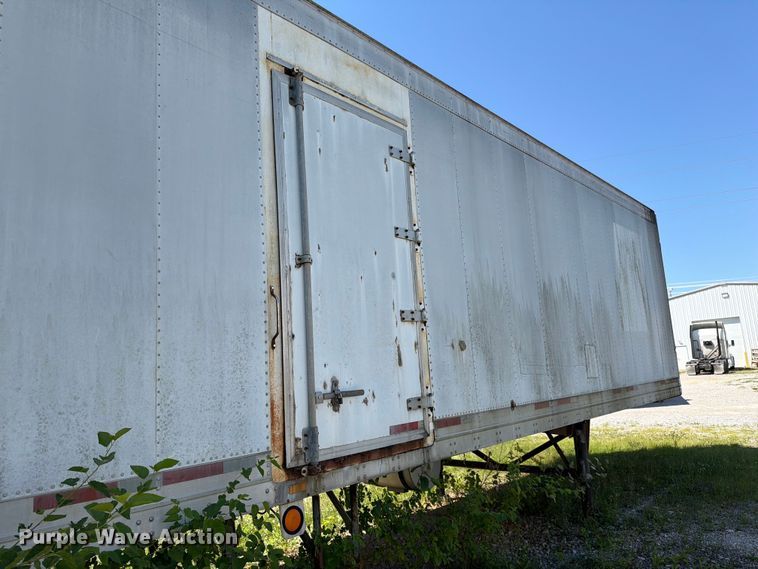 image for item FC3182 1994 Wabash refrigerated van trailer
