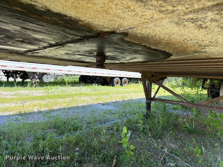 image for item FC3182 1994 Wabash refrigerated van trailer