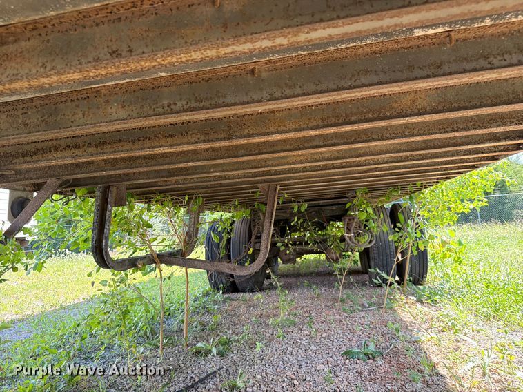 image for item FC3182 1994 Wabash refrigerated van trailer