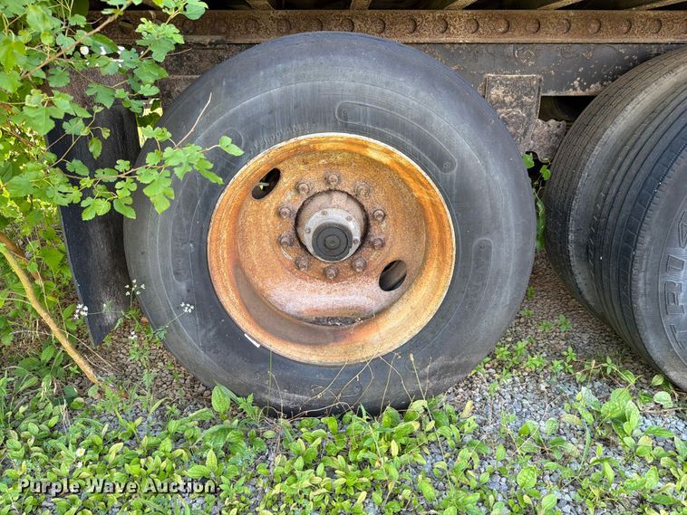 image for item FC3182 1994 Wabash refrigerated van trailer