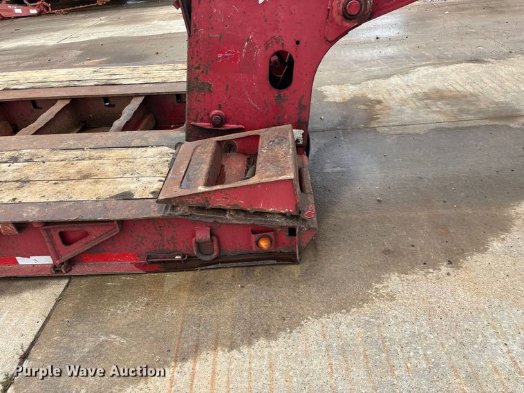 image for item FG0402 2004 Trail King   TK110HDG-533 lowboy equipment trailer