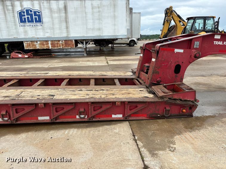 image for item FG0402 2004 Trail King   TK110HDG-533 lowboy equipment trailer