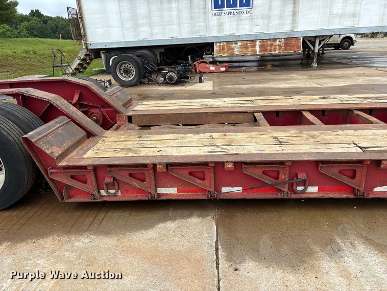image for item FG0402 2004 Trail King   TK110HDG-533 lowboy equipment trailer