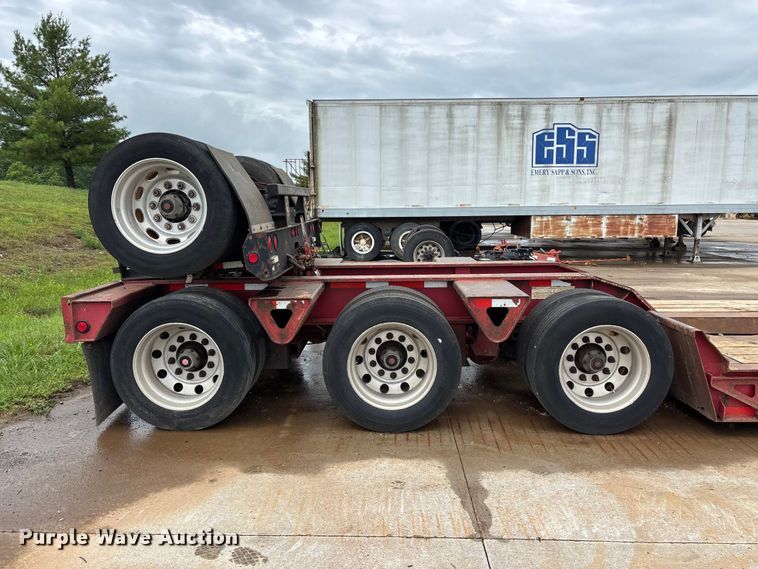 image for item FG0402 2004 Trail King   TK110HDG-533 lowboy equipment trailer