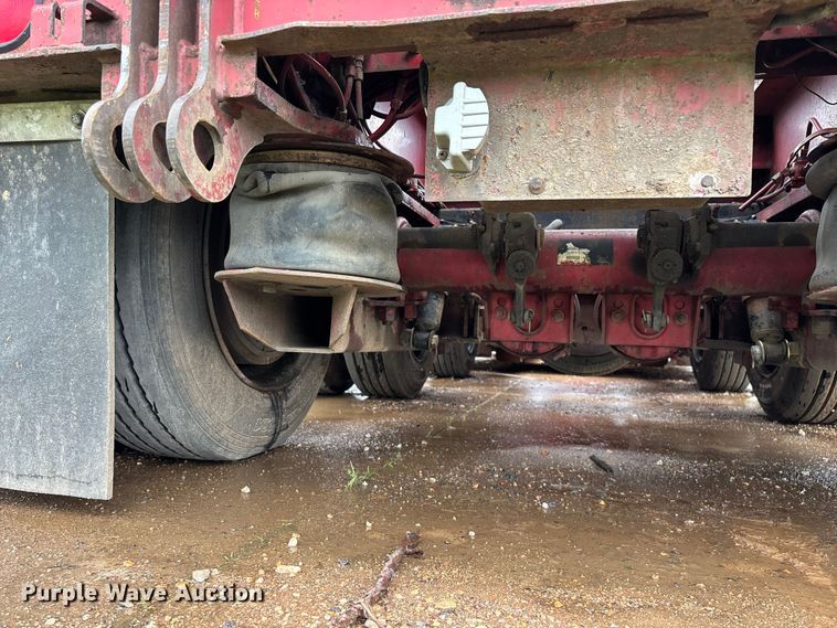image for item FG0402 2004 Trail King   TK110HDG-533 lowboy equipment trailer